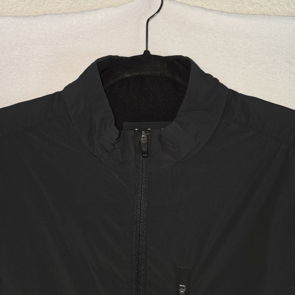 Rhone Men’s Performance Softshell Vest Size L Black Water Resistant Zip Front - Picture 2 of 14